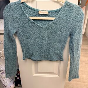 Altar’d State blue v-neck cropped long sleeve sweater size xs